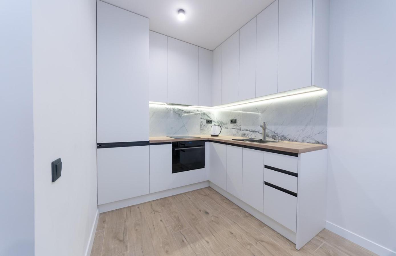 Luxury Apartment Near Metro Station Osokorky เคียฟ ภายนอก รูปภาพ